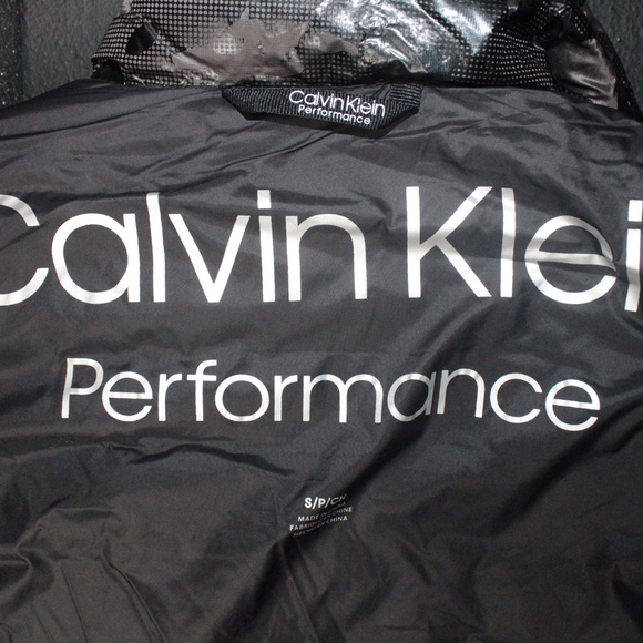 CLAVIN KLEIN VEST - Picture 6 of 9